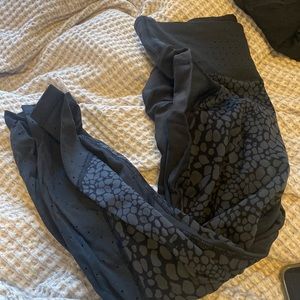 Athleta cropped leggings